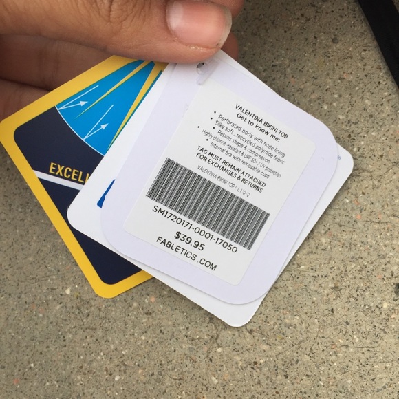 NWT Fabletics Valentina Bikini Top - Picture 6 of 6